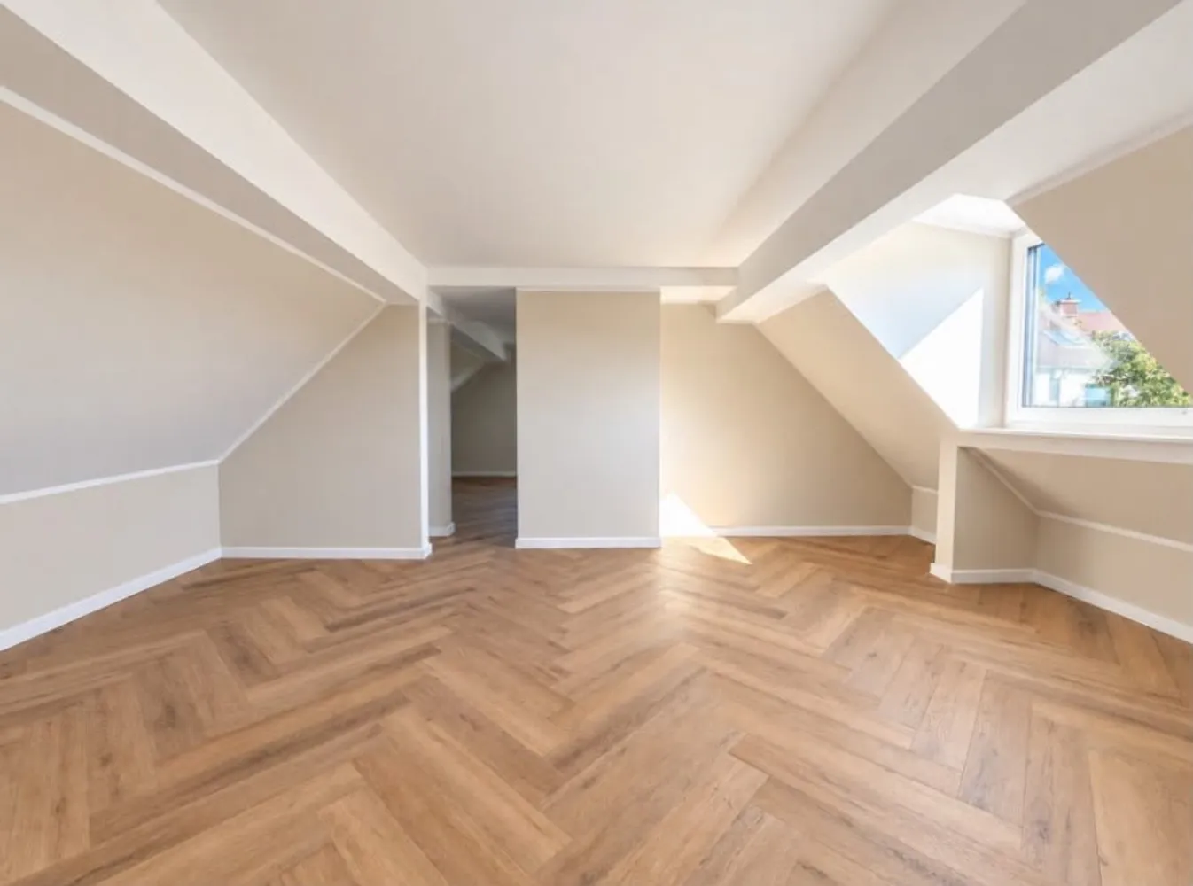 1 Zimmer Haus mit 133 m² in Köln – Bild 2
