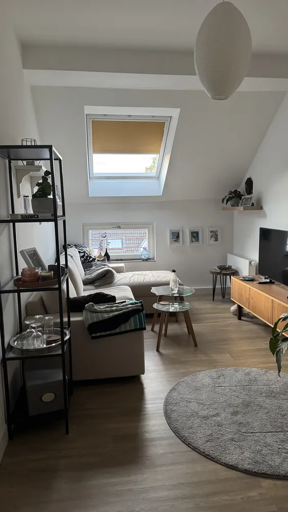 2 room apartment with 55 m² in Düsseldorf – Photo 1