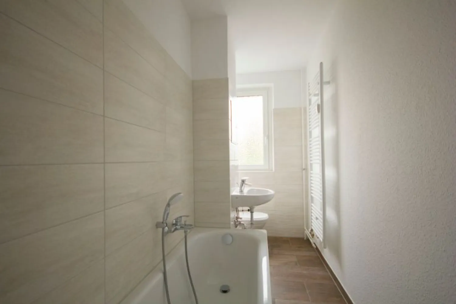 3 Zimmer Wohnung mit 61 m² in Halle (Saale) – Bild 8