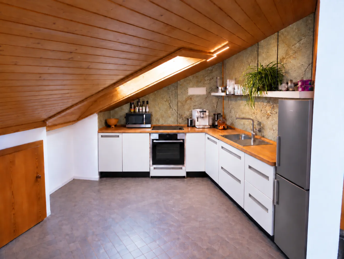 2 room apartment with 60 m² in Fellbach – Photo 2