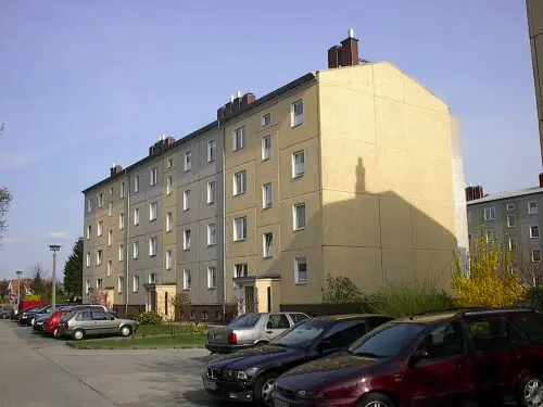 4 Zimmer Wohnung mit 79 m² in Hoyerswerda – Bild 1