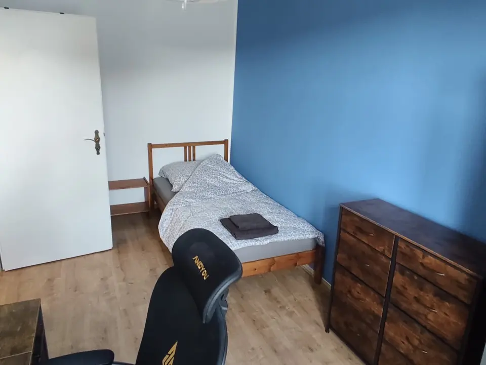 WG-Zimmer mit 45 m² in Düren – Bild 2