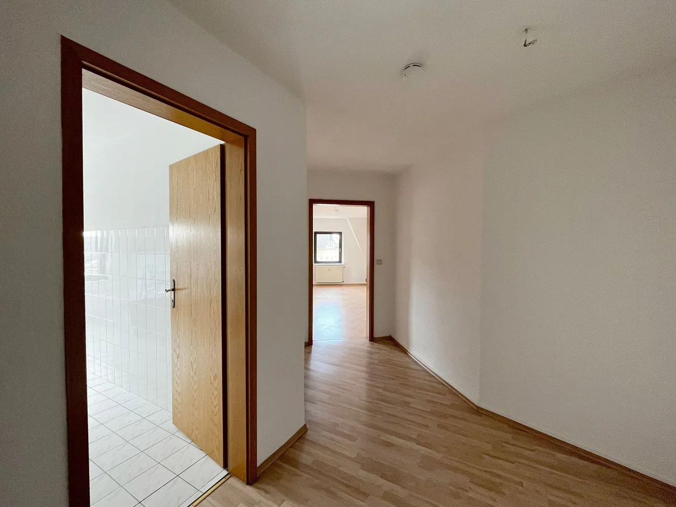 1 Zimmer Wohnung mit 58 m² in Halle (Saale) – Bild 9