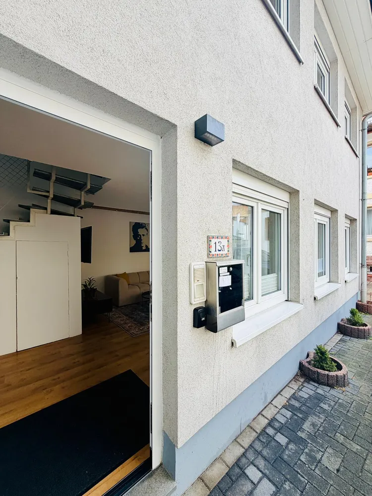 2 Zimmer Wohnung mit 75 m² in Karlsruhe – Bild 2