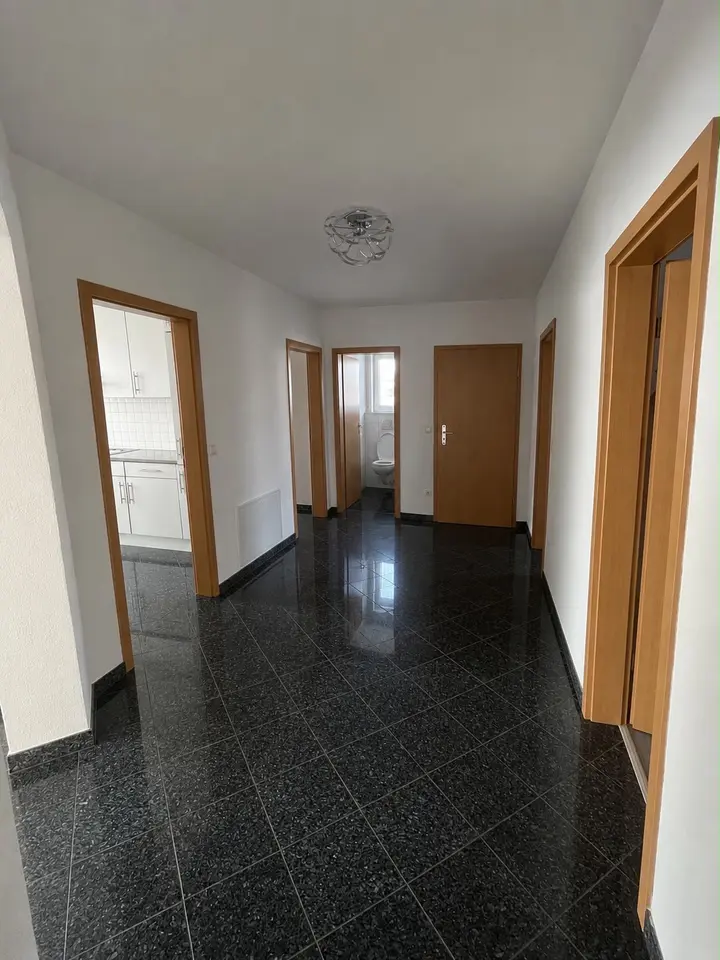 4 Zimmer Wohnung mit 115 m² in Heilbronn – Bild 3