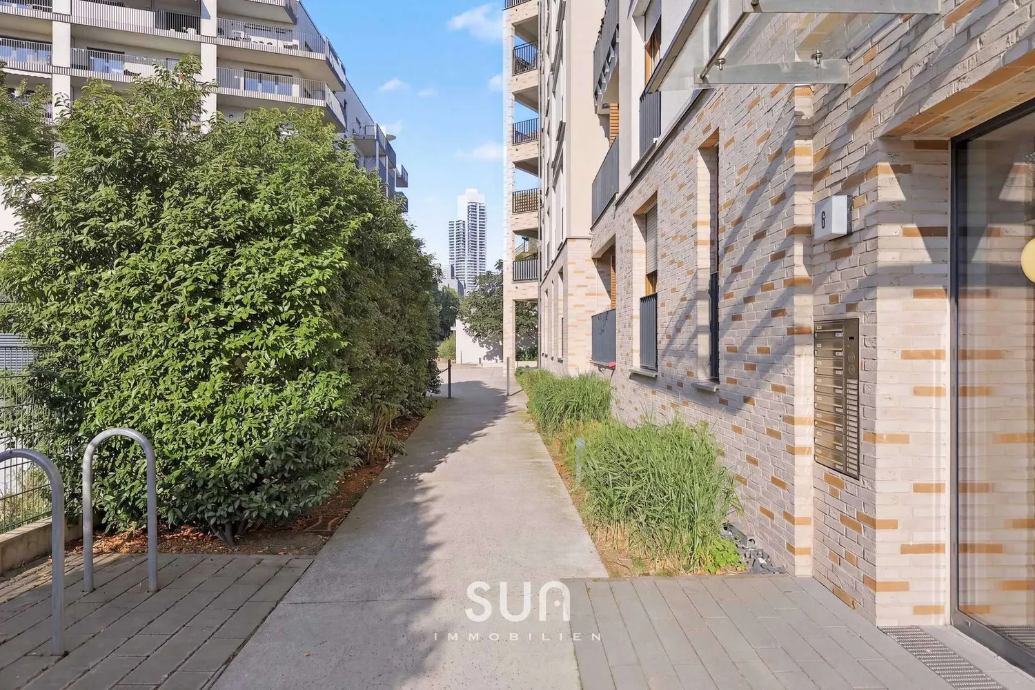 3 Zimmer Wohnung mit 83 m² in Frankfurt am Main – Bild 1