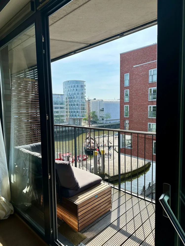4 Zimmer Wohnung mit 140 m² in Hamburg – Bild 2