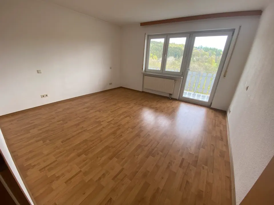 4 Zimmer Wohnung mit 120 m² in Mosbach – Bild 2
