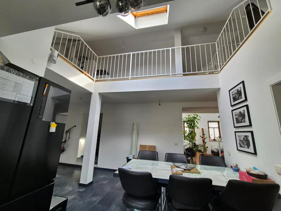 2 room apartment with 93 m² in Chemnitz – Photo 4