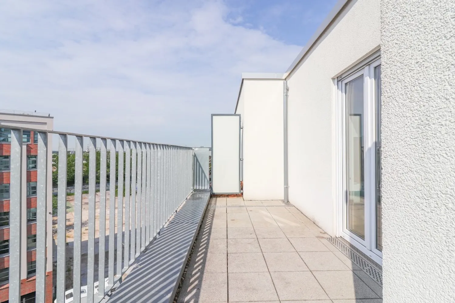 2 Zimmer Wohnung mit 79 m² in Frankfurt am Main – Bild 3