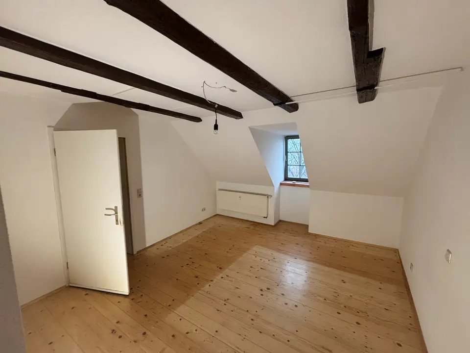 4 Zimmer Wohnung mit 91 m² in Limbach-Oberfrohna – Bild 2