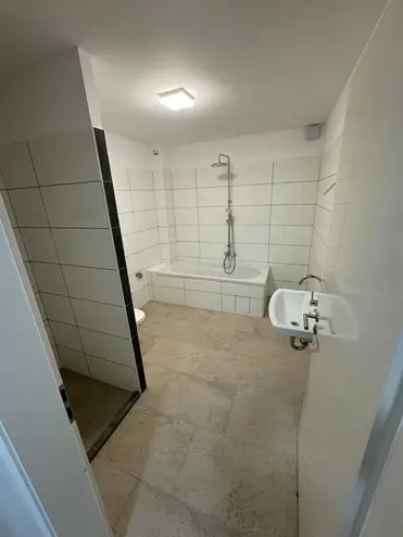 4 Zimmer Wohnung mit 108 m² in Berlin – Bild 3