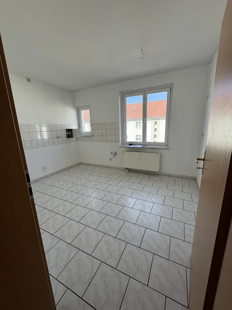 2 room apartment with 80 m² in Magdeburg – Photo 2