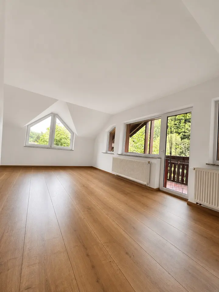 5 Zimmer Wohnung mit 120 m² in Suhl – Bild 4