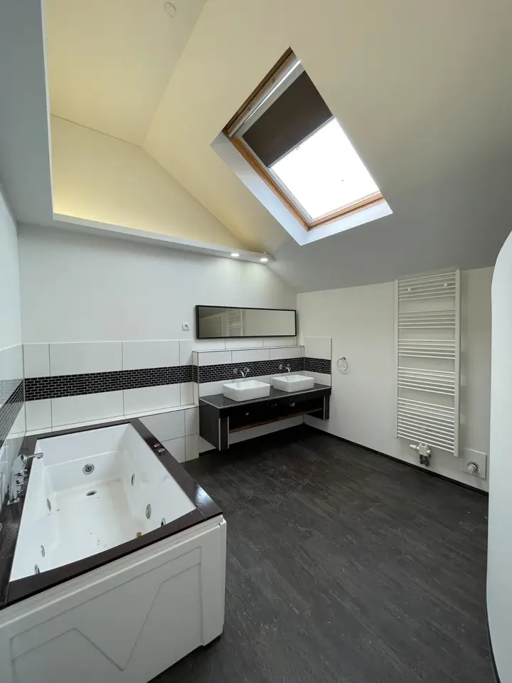 6 Zimmer Wohnung mit 280 m² in Iserlohn – Bild 8