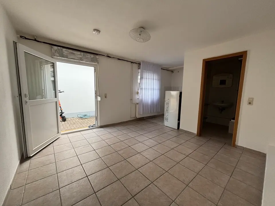 2 Zimmer Wohnung mit 30 m² in Freiburg im Breisgau – Bild 1