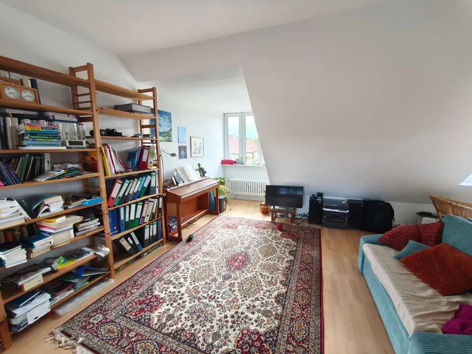 4 Zimmer Wohnung mit 98 m² in Berlin – Bild 2