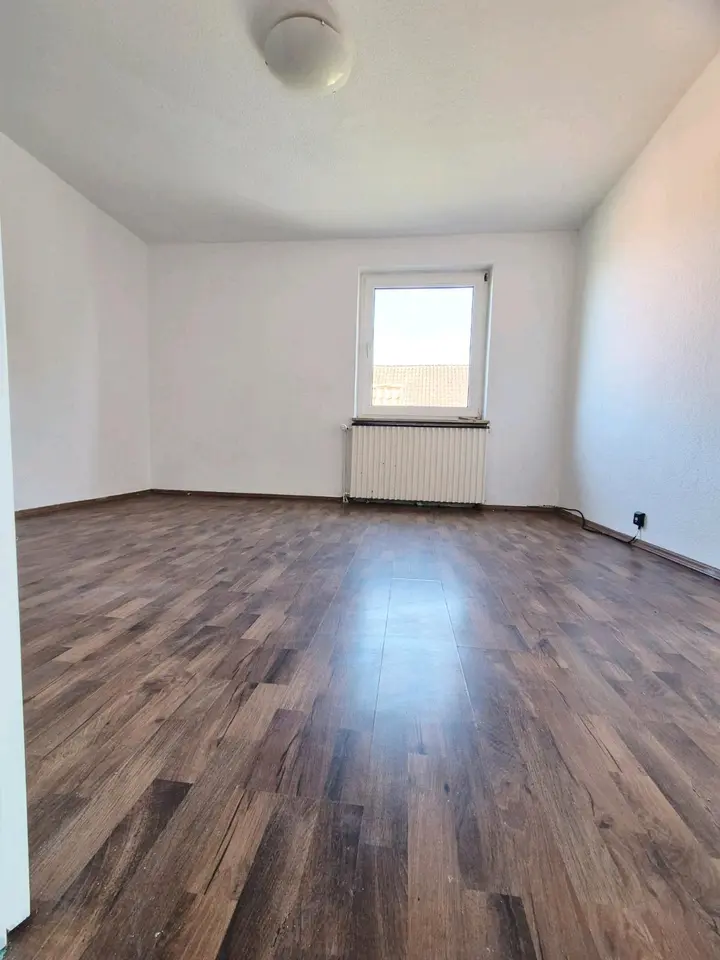 4 Zimmer Wohnung mit 90 m² in Uelzen – Bild 1