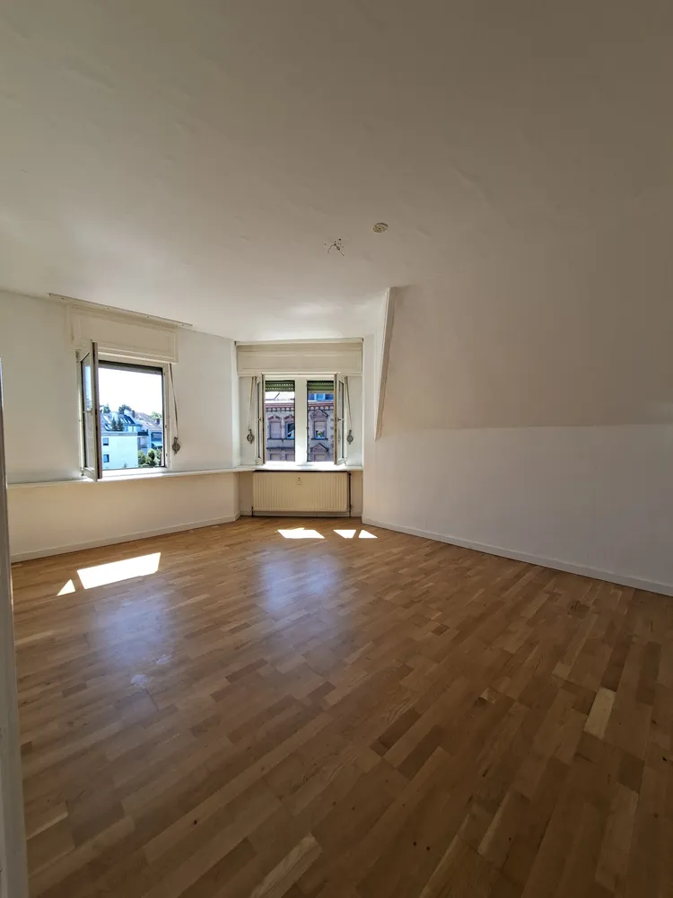 4 Zimmer Wohnung mit 85 m² in Frankfurt am Main – Bild 1