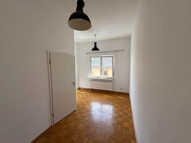 5 Zimmer Wohnung mit 89 m² in Frankfurt am Main – Bild 2