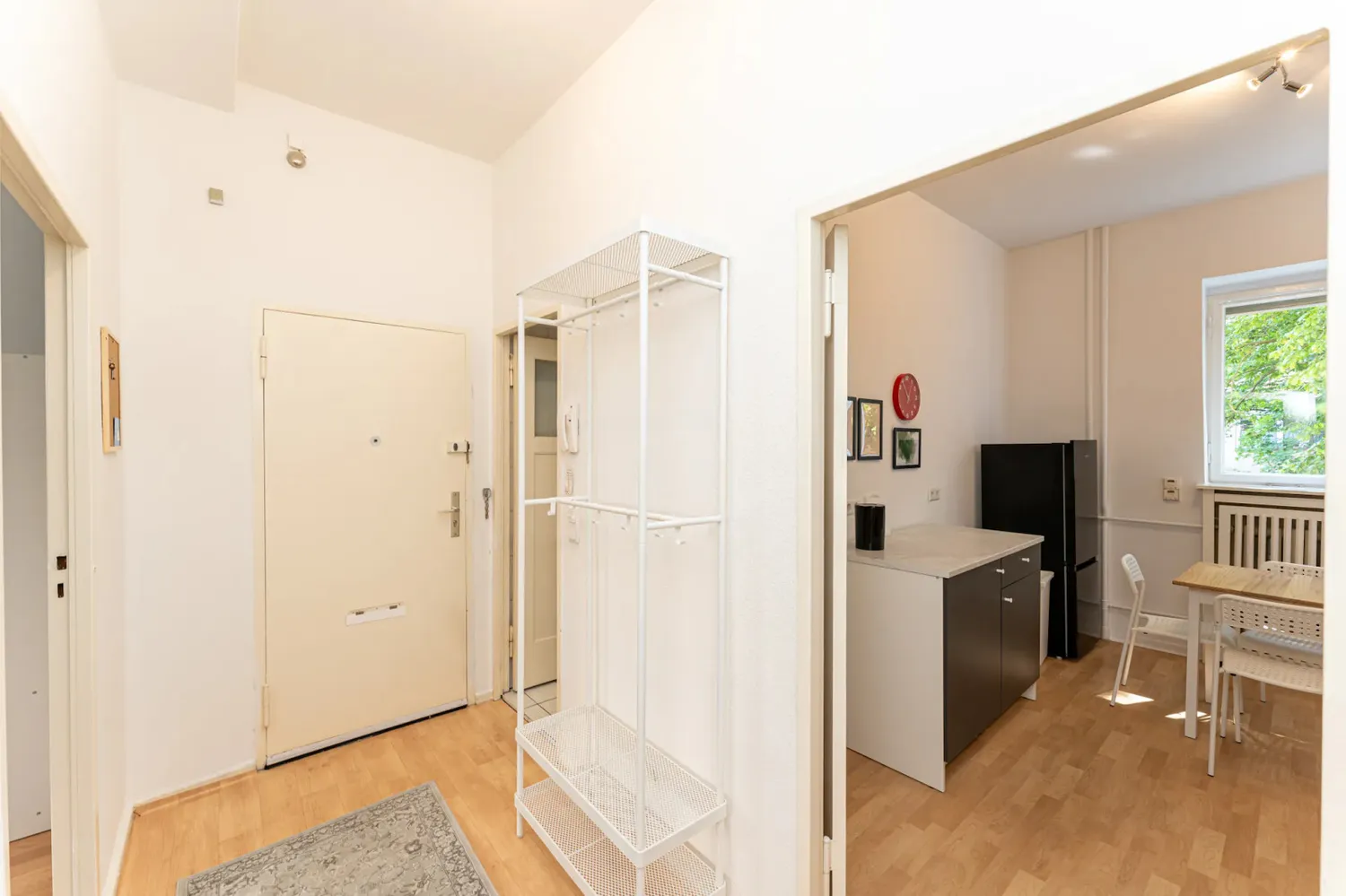 Shared room with 12 m² in Berlin – Photo 2