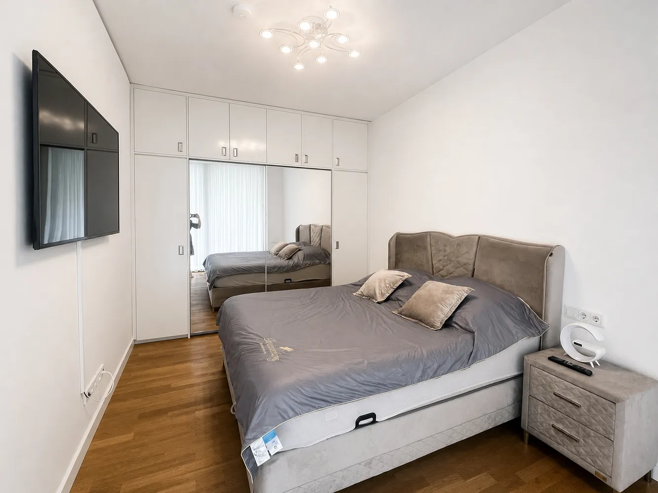 2 Zimmer Wohnung mit 77 m² in Berlin – Bild 12