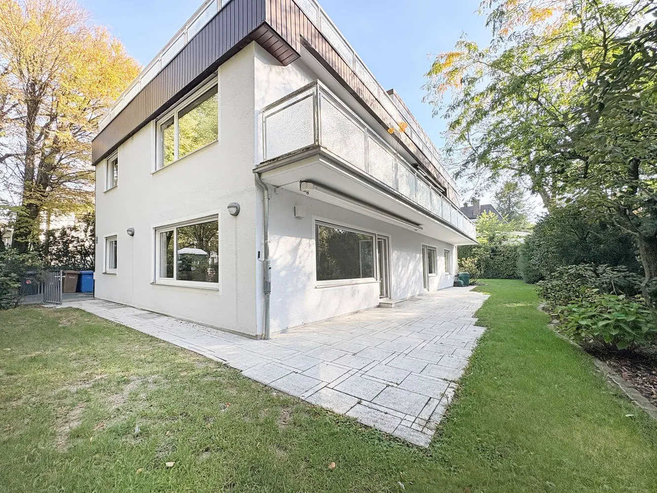 5 Zimmer Wohnung mit 133 m² in München – Bild 2