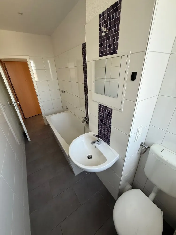 3 Zimmer Wohnung mit 61 m² in Halle (Saale) – Bild 3