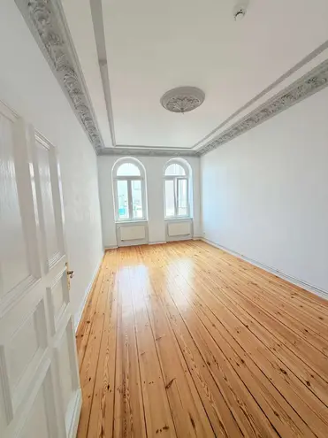 4 Zimmer Wohnung mit 135 m² in Berlin – Bild 1