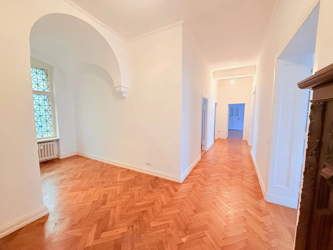 6 Zimmer Wohnung mit 209 m² in Berlin – Bild 4