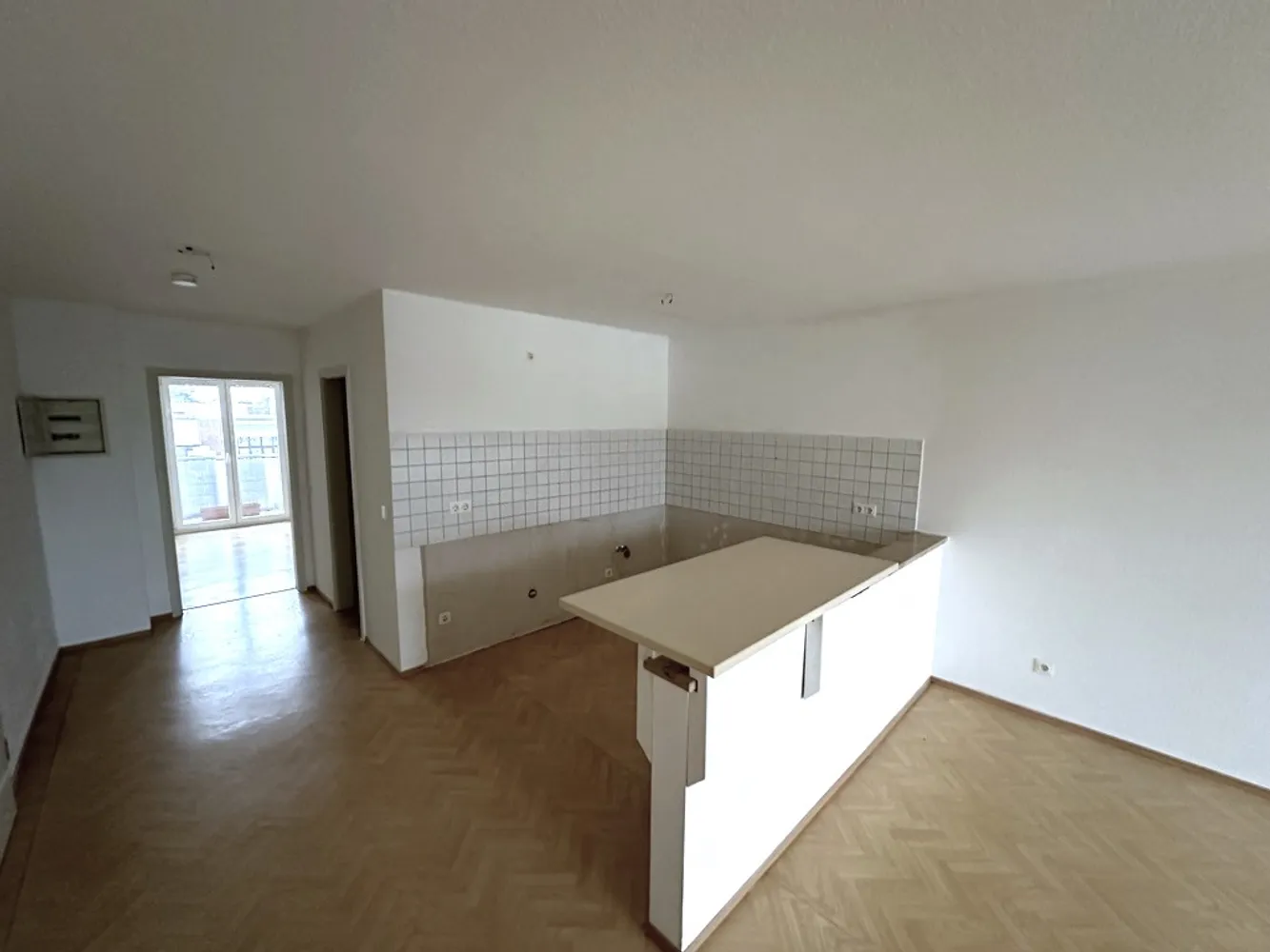 2 Zimmer Wohnung mit 55 m² in Karlsruhe – Bild 4