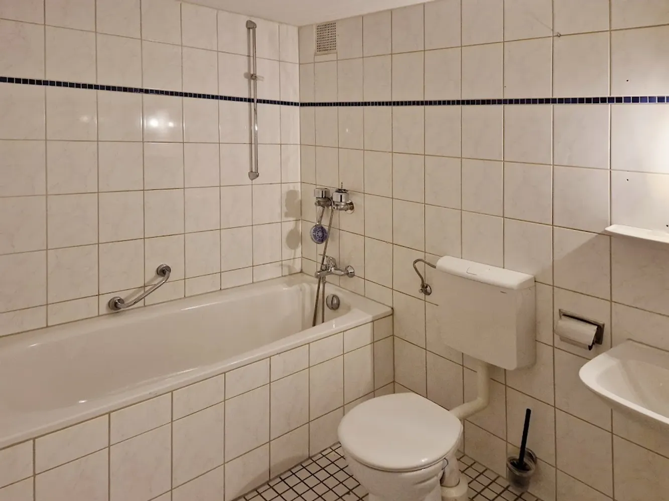 2 Zimmer Wohnung mit 73 m² in Saarbrücken – Bild 9