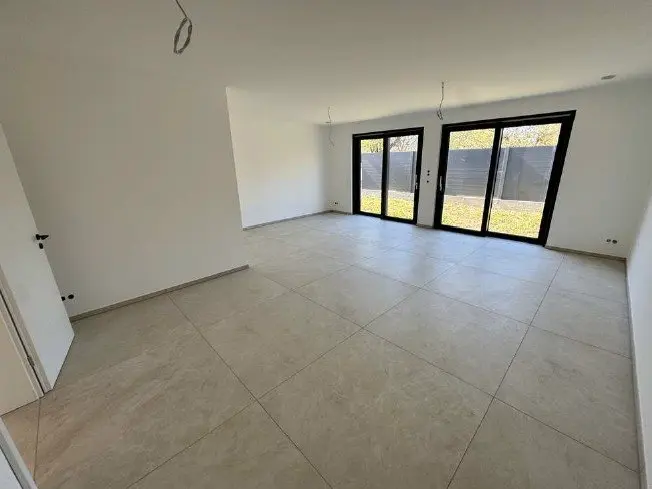 8 Zimmer Haus mit 213 m² in Wiesbaden – Bild 6