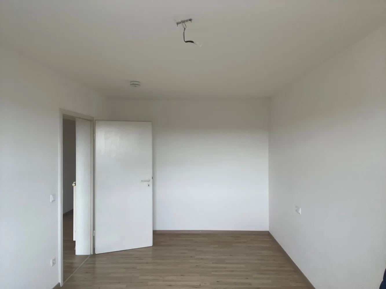 2 Zimmer Wohnung mit 43 m² in Karlsruhe – Bild 3