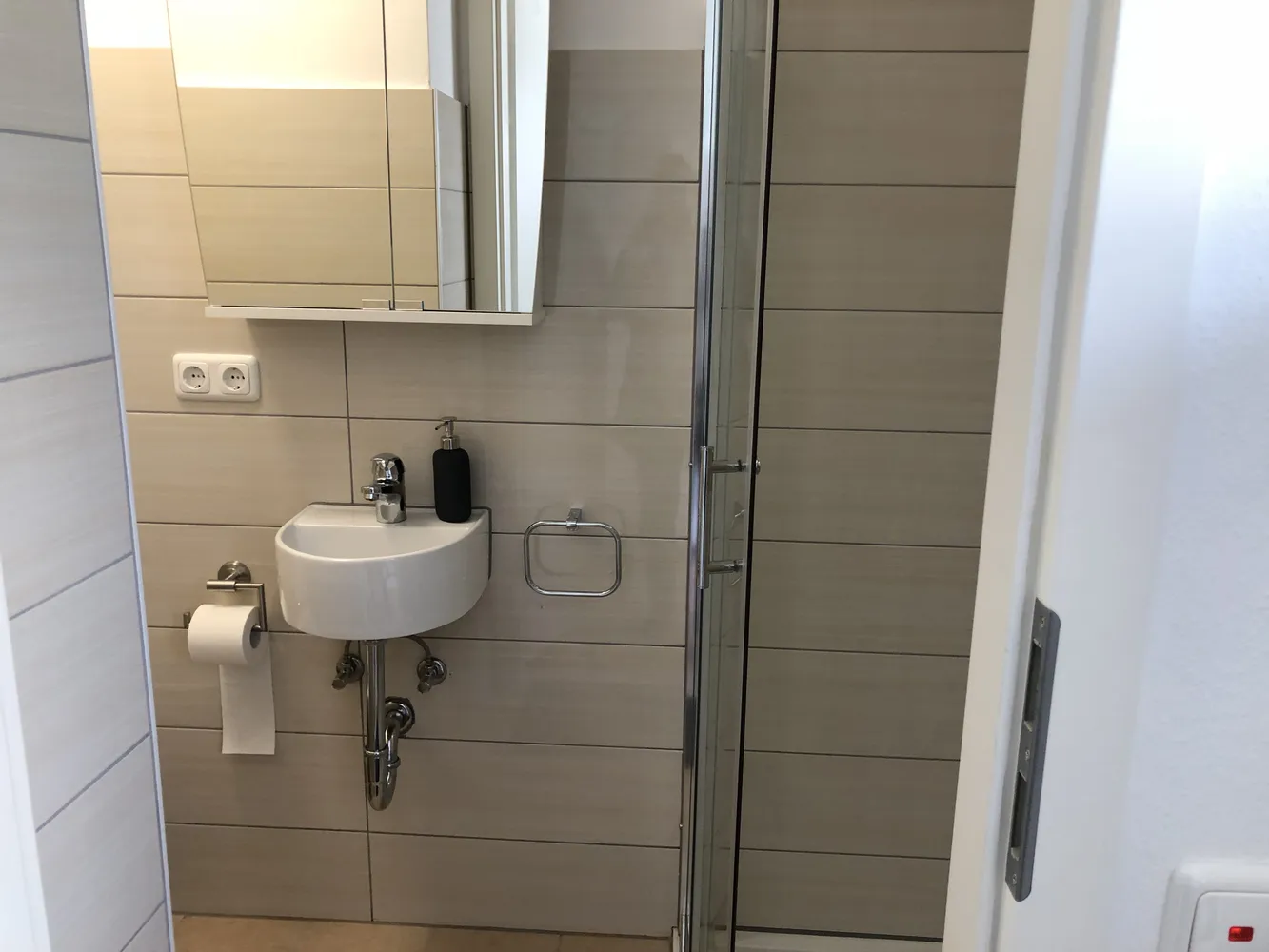 1 room apartment with 14 m² in Frankfurt am Main – Photo 5