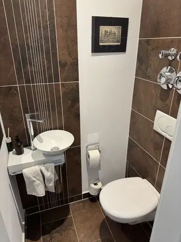 2 Zimmer Wohnung mit 90 m² in Frankfurt am Main – Bild 11
