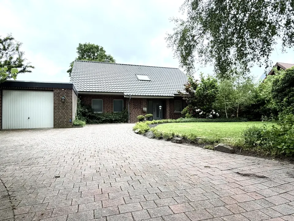 6 Zimmer Haus mit 204 m² in Leer – Bild 2