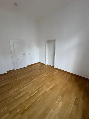 5 Zimmer Wohnung mit 126 m² in Wiesbaden – Bild 3
