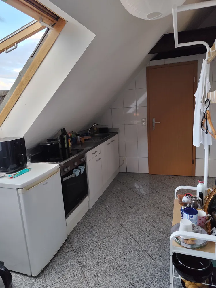 1 Zimmer Wohnung mit 30 m² in Köln – Bild 2