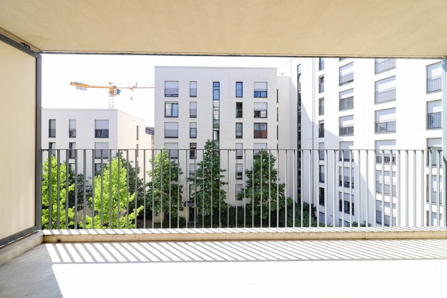 3 Zimmer Wohnung mit 86 m² in Frankfurt am Main – Bild 2