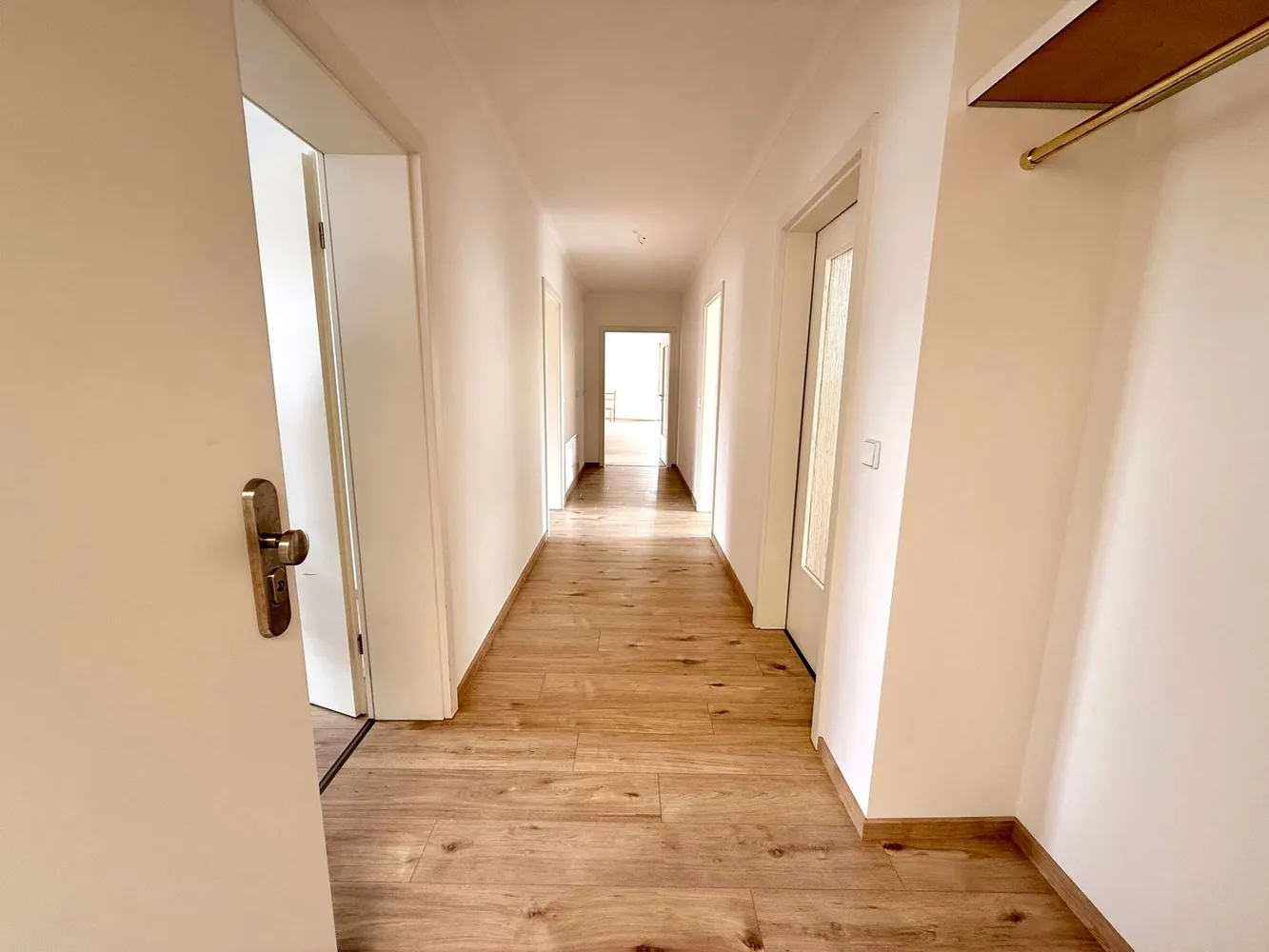 3 room apartment with 148 m² in Radebeul – Photo 4
