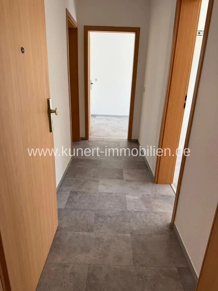 2 Zimmer Wohnung mit 48 m² in Halle (Saale) – Bild 2