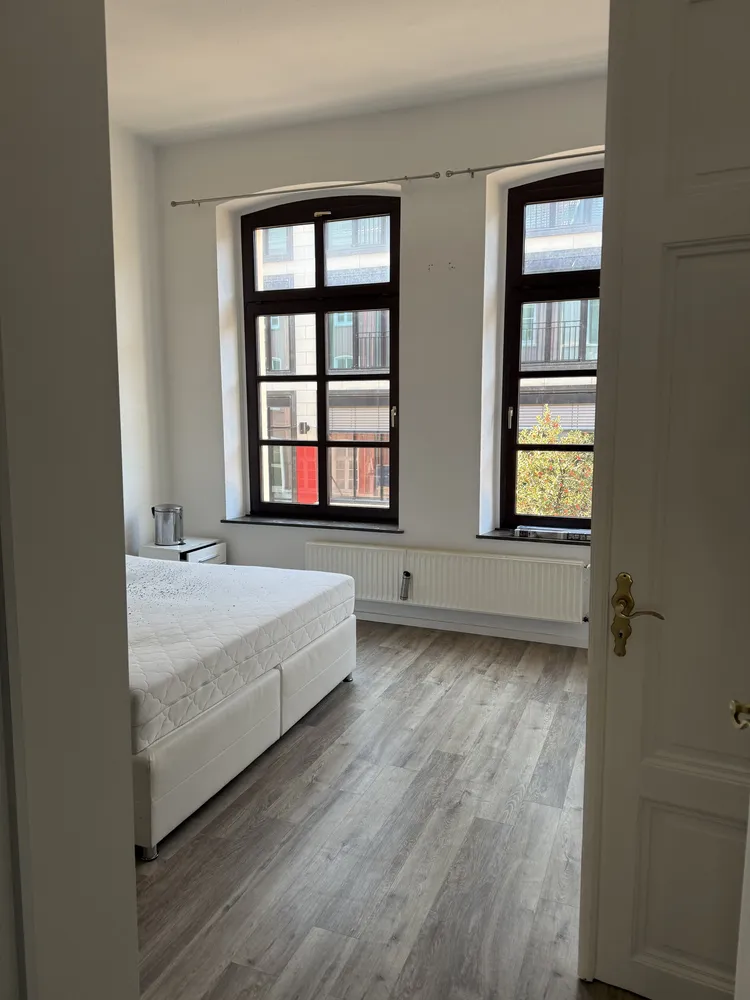 2 Zimmer Wohnung mit 120 m² in Euskirchen – Bild 2