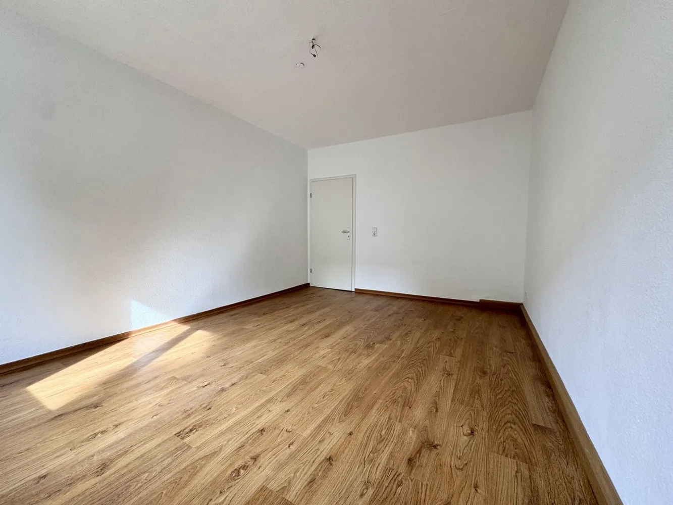 5 Zimmer Wohnung mit 111 m² in Chemnitz – Bild 3