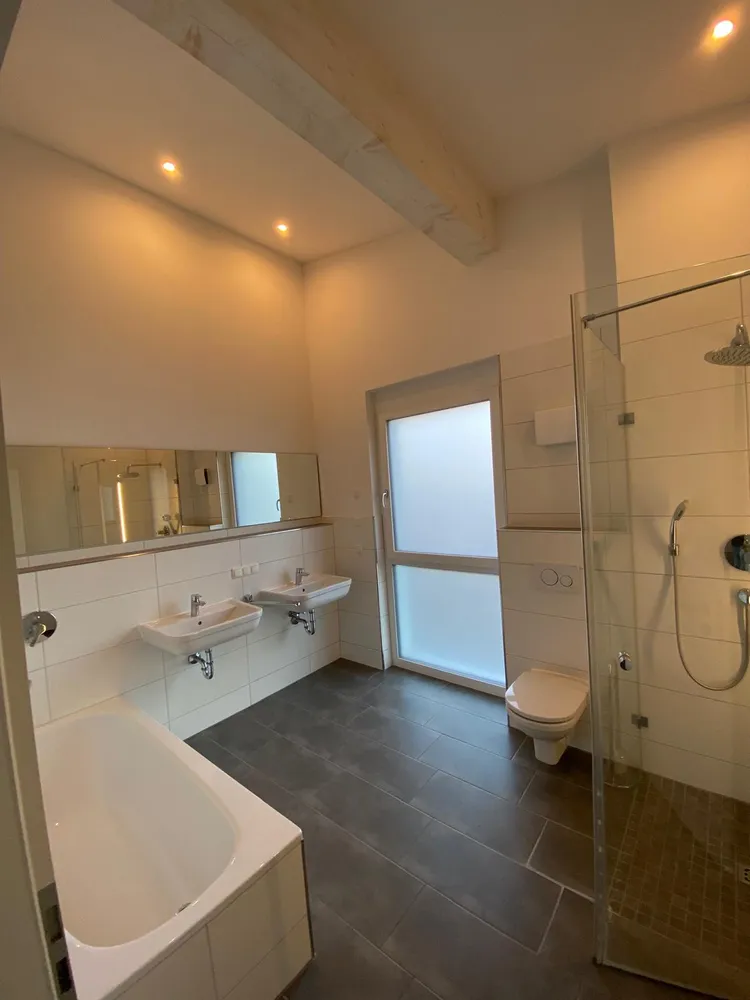 4 Zimmer Wohnung mit 128 m² in Weiden in der Oberpfalz – Bild 2