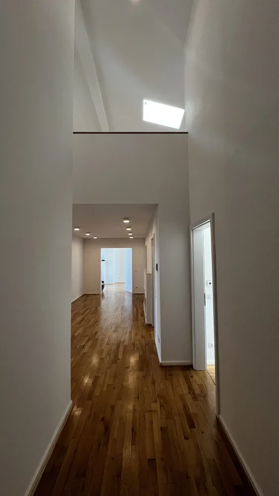 4 Zimmer Wohnung mit 150 m² in Berlin – Bild 2