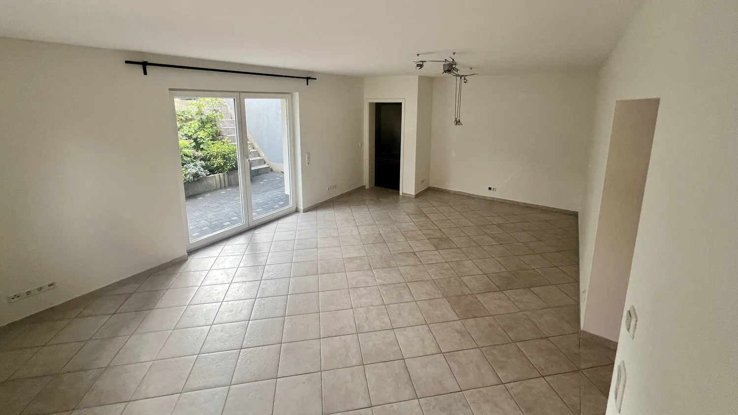 2 room apartment with 66 m² in Königswinter – Photo 8