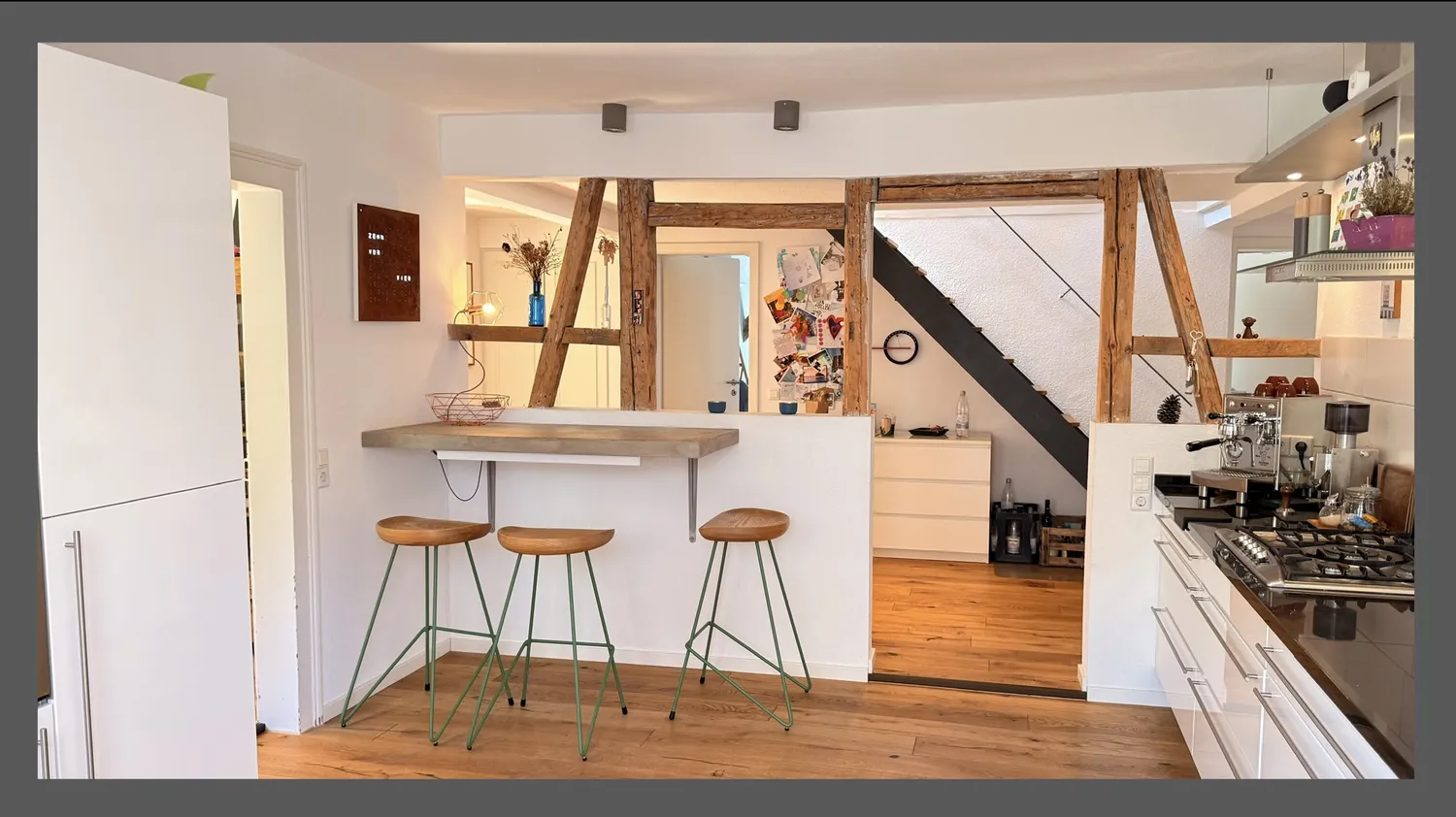 5 Zimmer Wohnung mit 127 m² in Stuttgart – Bild 1