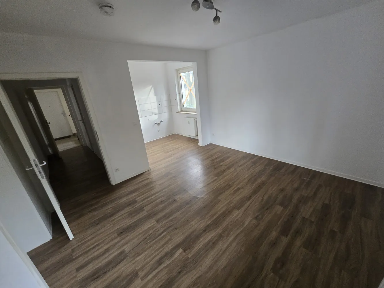 2 room apartment with 40 m² in Düsseldorf – Photo 1