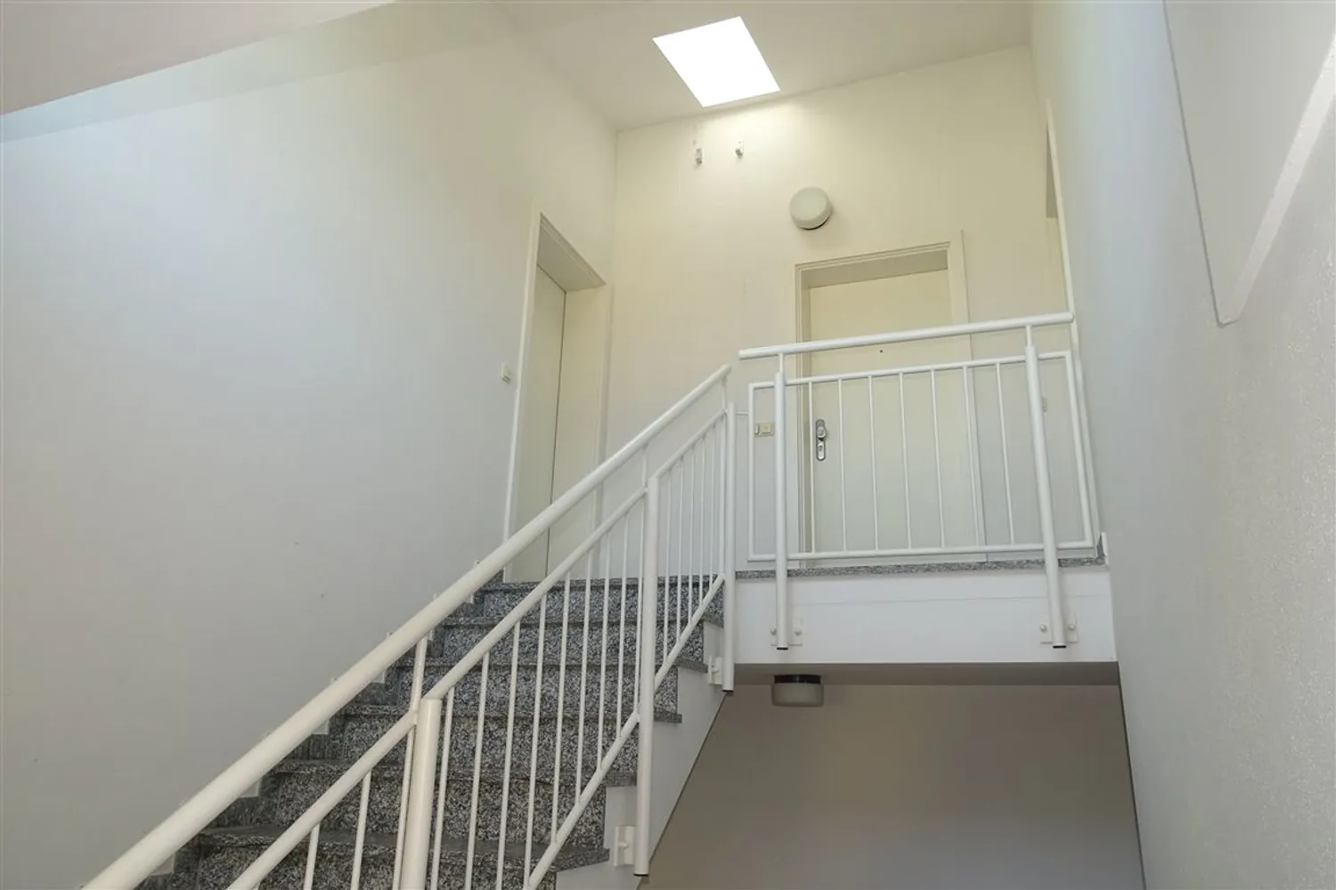 1 Zimmer Wohnung mit 35 m² in München – Bild 5